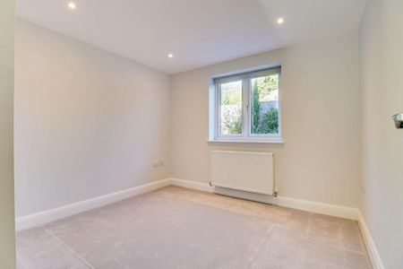 2 bedroom maisonette to rent - Photo 5