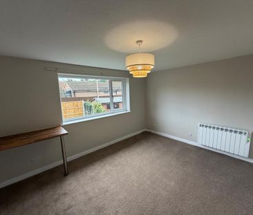 2 bedroom maisonette to rent - Photo 3