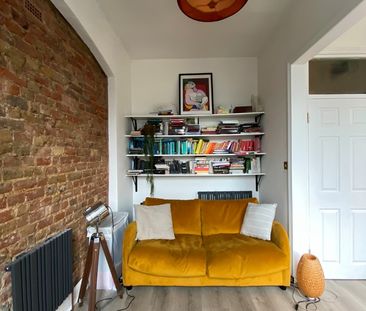 1 Bed Flat, Parkfield Road, SE14 - Photo 1