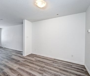 For Lease - 21 Woodedge Circle, Kitchener, Ontario - Photo 5