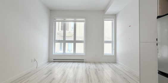 Studio Moderne Semi-Meublé Au Vieux - Photo 3