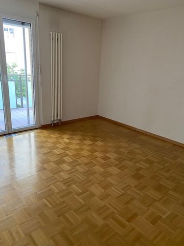 Appartement de 2.5 pièces avec balcon au 2ème étage à Vevey - Photo 3