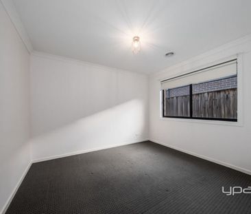 Perfect Location - Photo 6