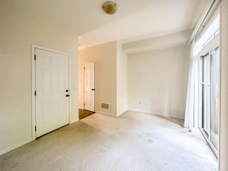 For Lease - 409 Ladycroft Terrace Unit# 27, Mississauga, Ontario - Photo 3