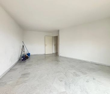 Location Appartement 2 pièces 51m² NICE 06200 - Photo 4