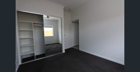 Modern Family Home in the Heart of Baringa! - Photo 4