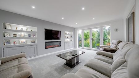 2 bedroom flat to rent - Photo 3