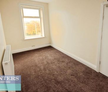 3 bedroom end of terrace house to rent - Photo 5