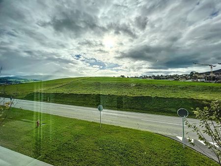 3 ½ PIÈCES LUMINEUX - En attique ! - Foto 4