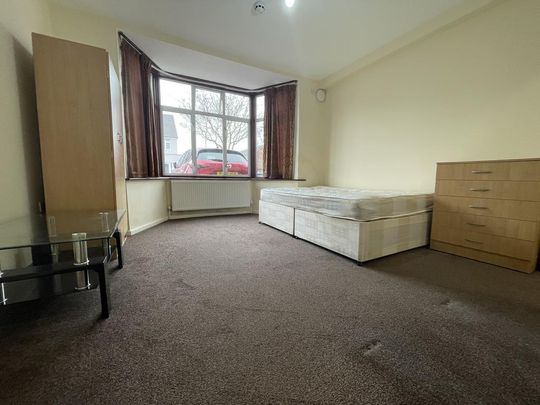 1 bedroom bedsit to rent - Photo 1