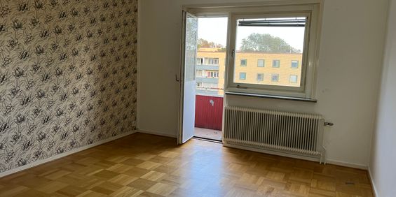 Lövängen, Katrineholm - Photo 3