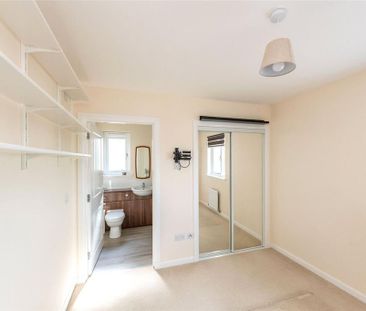 4 bedroom detached house to rent - Photo 5