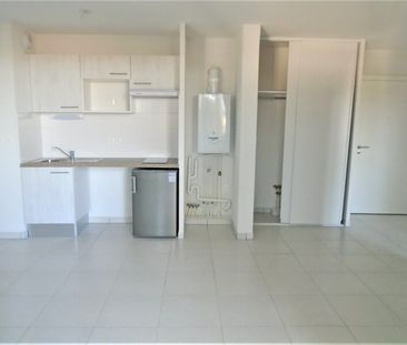 Location Appartement 2 pièces 40m² ST ORENS DE GAMEVILLE 31650 - Photo 3