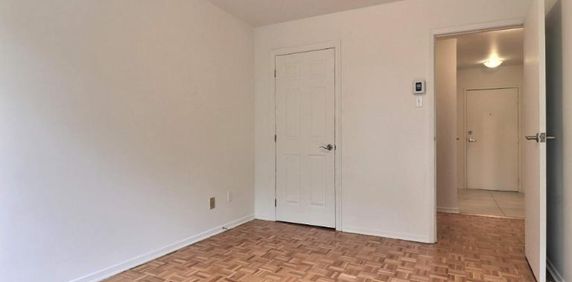 2 CH - 1 SDB - Laval - $1,300 /mo - Photo 2