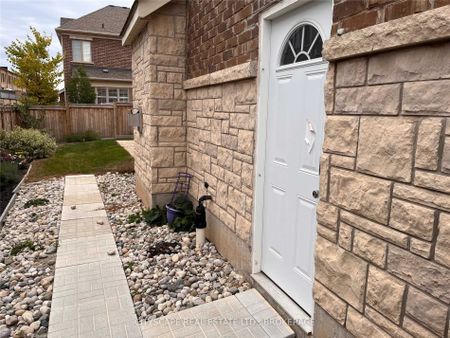For Lease - 174 Fowley Drive, Oakville, Ontario - Photo 5