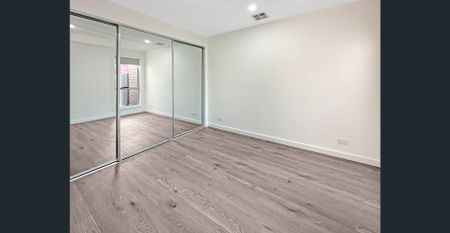 LOCATION SIZE AND STYLE! - Photo 2