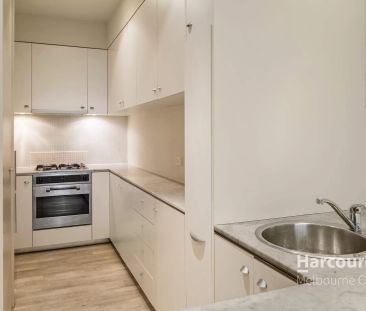 'Jolimont Vista' - Uninterrupted Views! - Photo 3