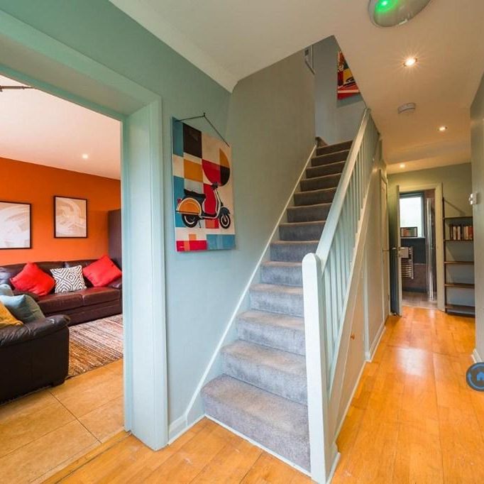 1 bedroom in a house share to rent - Photo 1