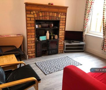 3 bedroom terraced house to rent - Photo 1