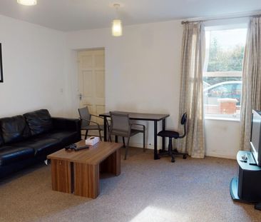 Flat 4 9 Heeley Road Selly Oak - Photo 4