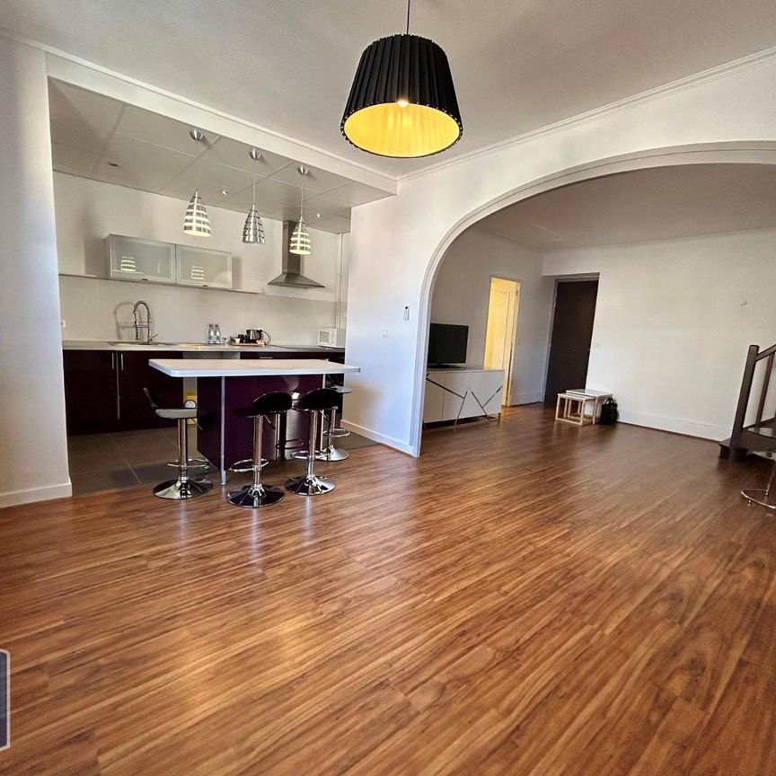 Location Appartement 4 pièces 87m² VILLEFRANCHE SUR SAONE 69400 - Photo 1