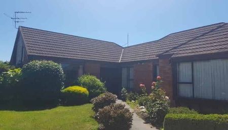 Great location in Ilam - 4 Bedrooms, Separate shower room, a second bathroom with bathtub. - Photo 5
