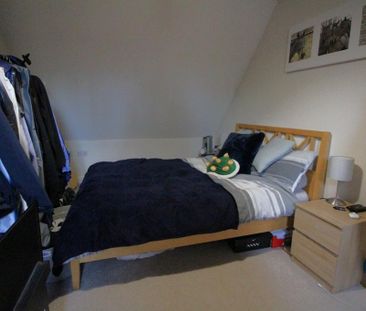 3 bedroom terraced house to rent - Photo 3