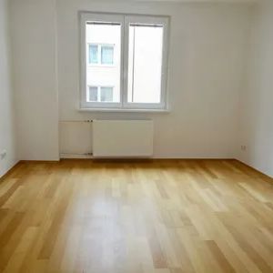 Moderne, freundliche 2-Zimmerwohnung in Hofruhelage, Wohnzimmer mit Küchenzeile, zentral begehbar, Nähe U4-Margaretengürtel! - Photo 2
