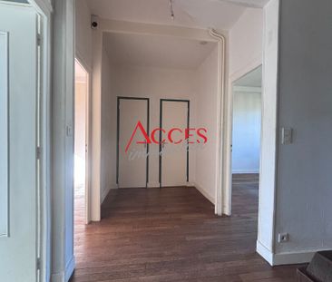 Location Maison 4 pièces 99m² - Photo 2