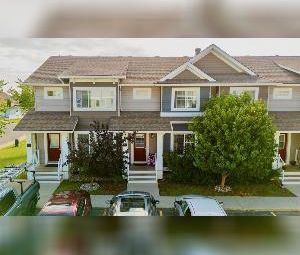 3 Bed 1.5 Townhouse For Rent Casselman Edmonton - Photo 3