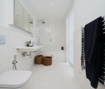 4 bedroom flat to rent - Photo 3