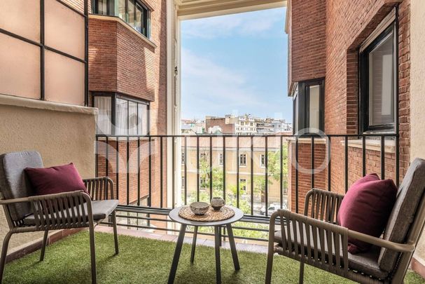 5 room luxury Apartment for rent in Madrid, Community of Madrid - Photo 1