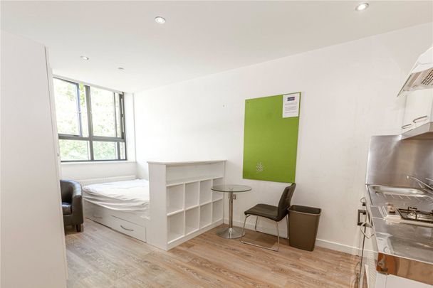 St. Stephens House, - Photo 1