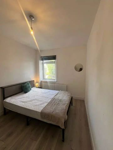 4 bedroom terraced house to rent - Photo 2