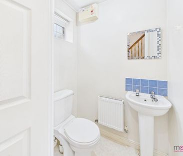 2 bedroom semi-detached house to rent - Photo 6