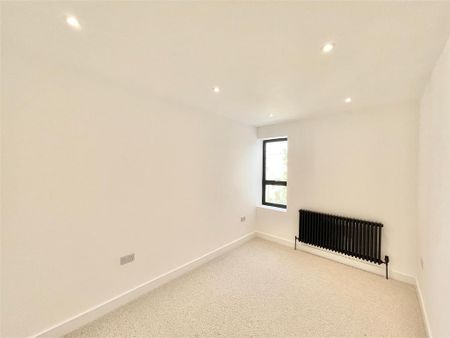 4 bedroom house to rent - Photo 4