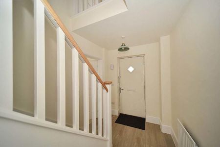 4 bedroom detached house to rent - Photo 4