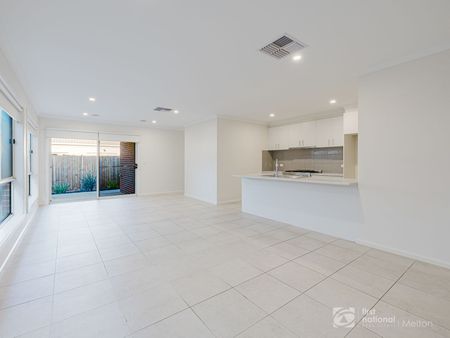 Modern Family Living in a Quiet Fraser Rise Location - Photo 3