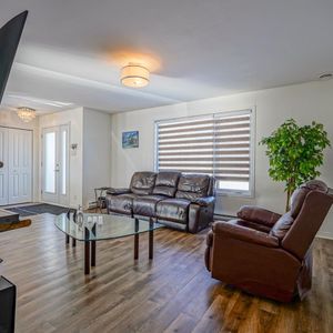 Sherbrooke – Rock Forest – Très beau et grand logement 4 1/2 style maison à louer - Photo 2