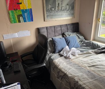 3 Bed Semi-Detached House, Thorn Lane, LS8 - Photo 6