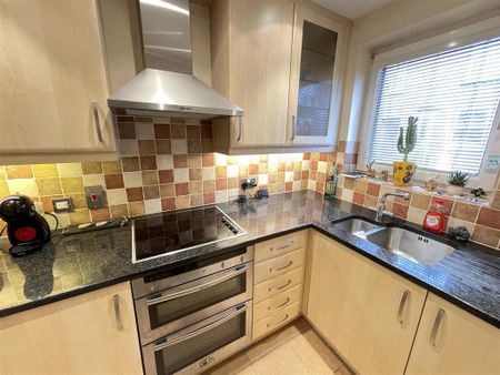 2 bedroom terraced house to rent - Photo 5