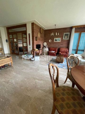 Appartamento buono stato, secondo piano, Centro, Certaldo - Photo 4