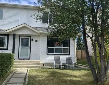 3Bed townhome Duplex | Calgary - Photo 1