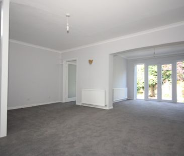 Lampeter Close, Woking - Photo 1