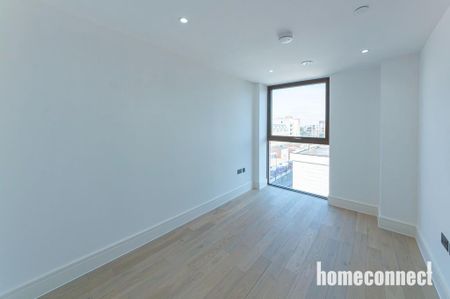 3 bedroom flat to rent - Photo 3