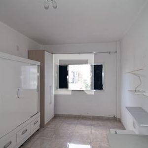 Studio para alugar com 31m², 0 quarto e sem vaga - Foto 2