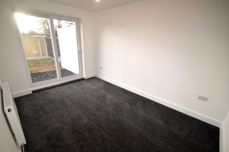 2 bedroom bungalow to rent - Photo 3
