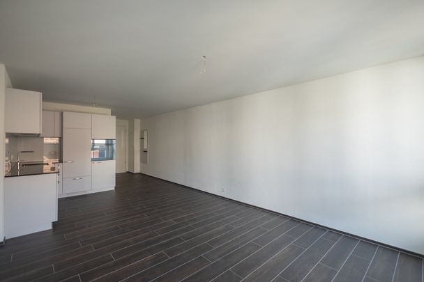 ERSTVERMIETUNG: 1.5-Zimmerwohnung an bester Lage in Zürich-Oerlikon - Photo 1