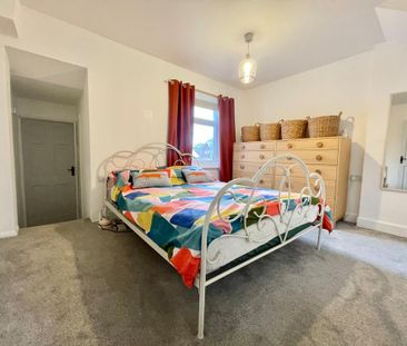 3 bedroom terraced house to rent - Photo 4