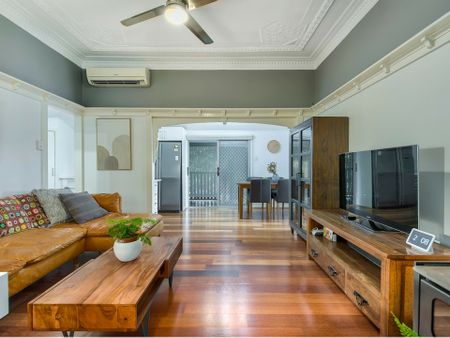 CHARMING AIR CONDITIONED HOME IN KEDRON - Photo 3